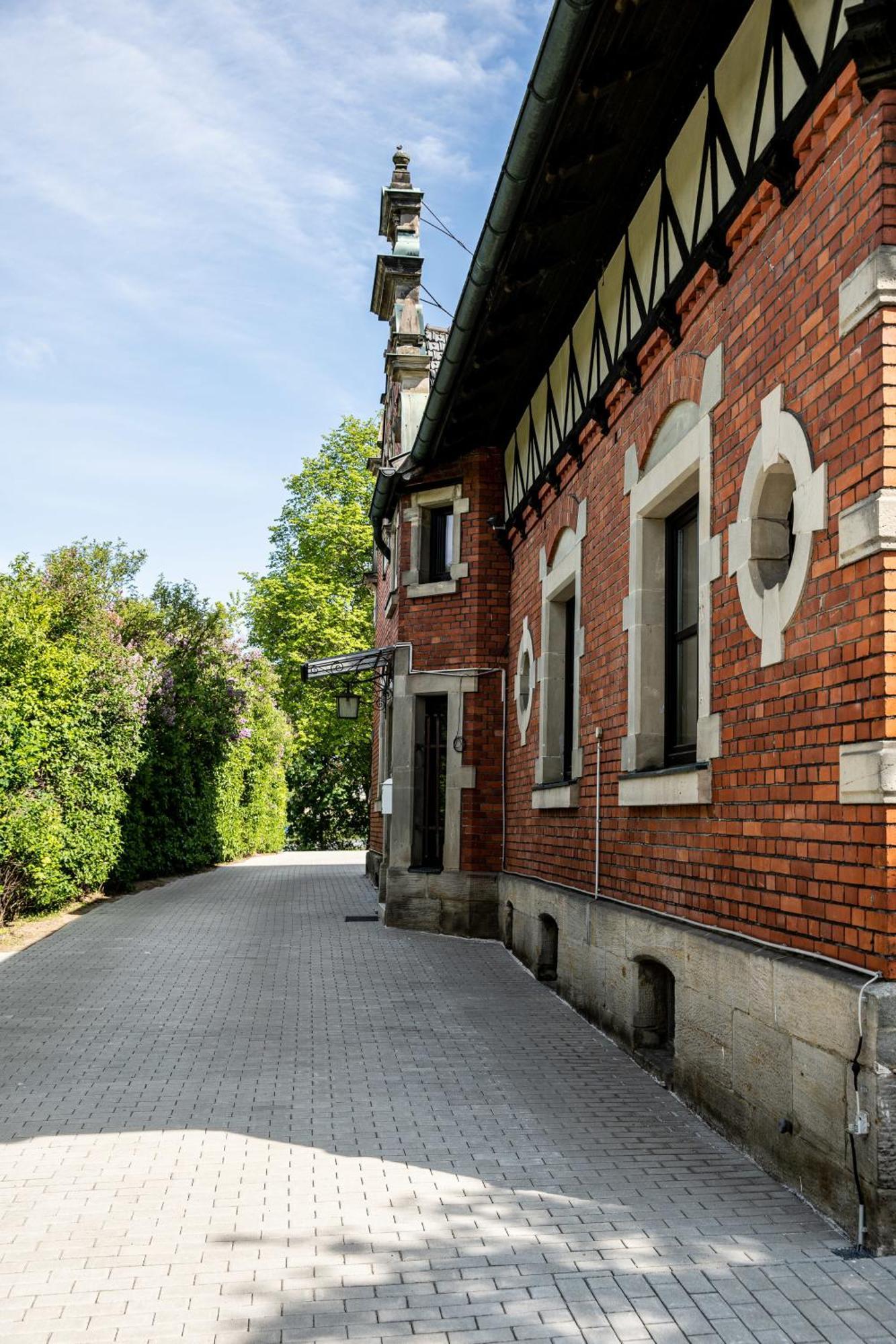 Alte Schule Spittelstein 1Og Links Leilighet Rödental Eksteriør bilde